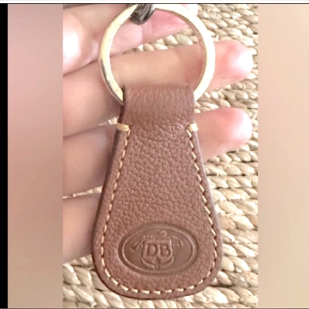D&B leather fob 🐤 🔑